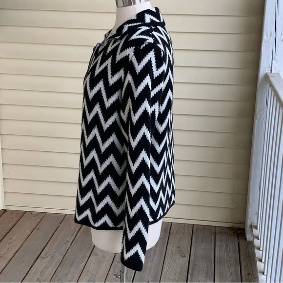 Skovhuus Wool Alpaca Blend Cardigan Sweater Sz L Black White Chevron Italy Made - Picture 3 of 8